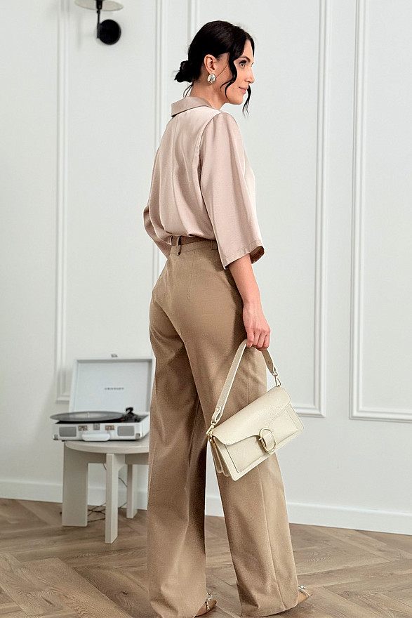 Шовкова сорочка з піджачним коміром у кольорі 