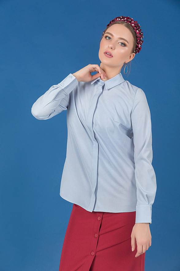 Блузка с потайной планкой