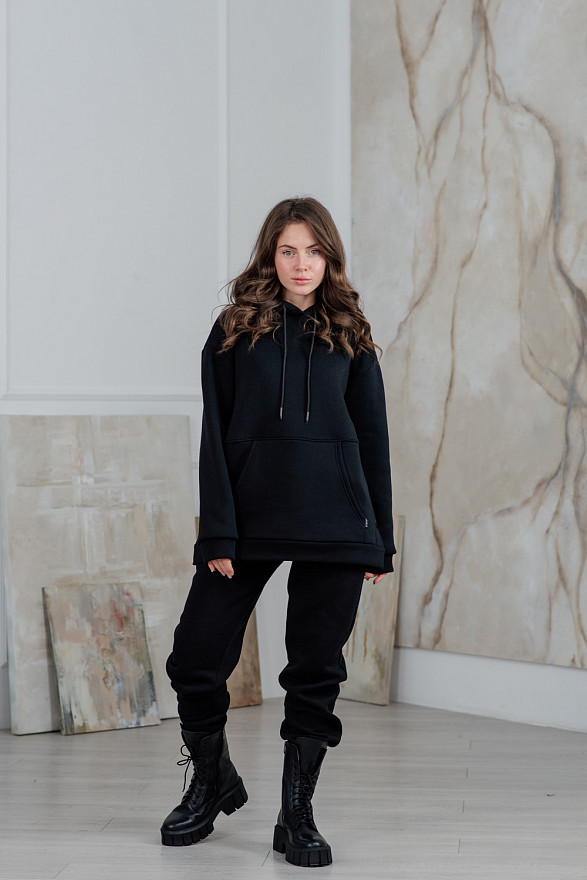 Черные спортивне брюки на резинке