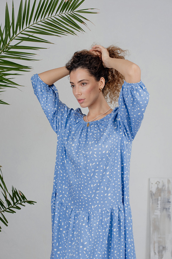 Блакитна бавовняна сукня вільного крою