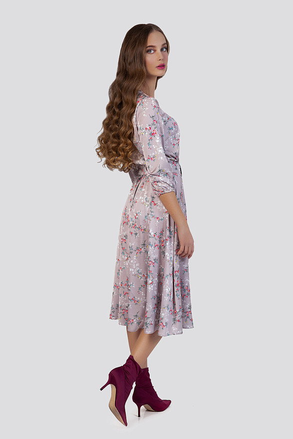 Шелковое миди платье с поясом