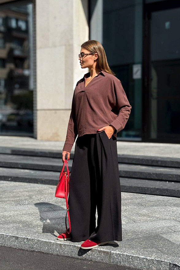 Чорні штани палаццо