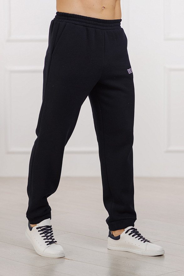 Теплые спортивные брюки с карманами