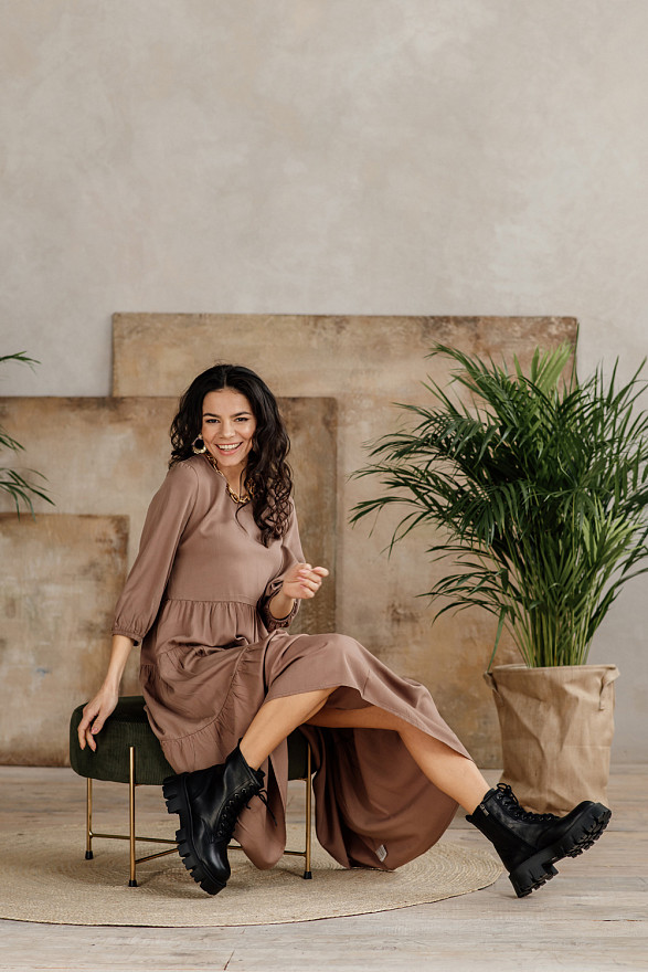 Бежеве міді плаття вільного крою