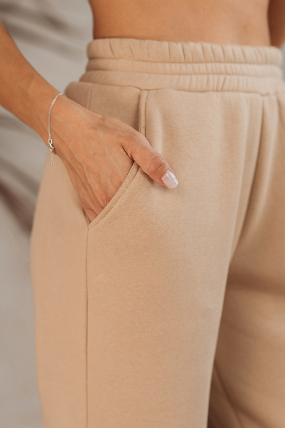 Бежеві спортивні штани