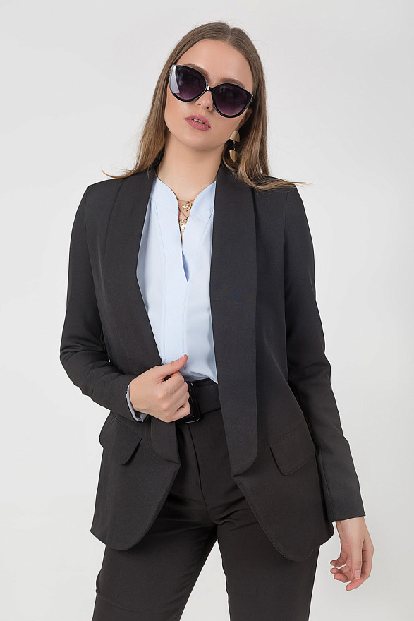 Jacket with collar apage