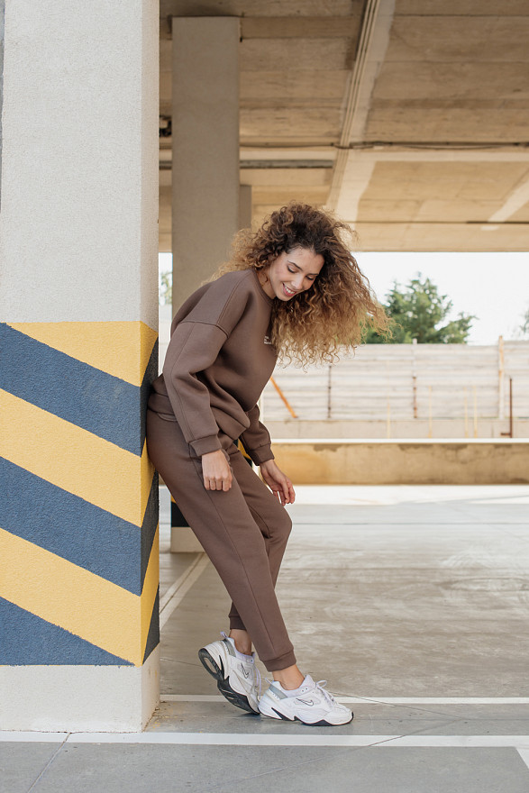 Спортивні штани джогери з написом