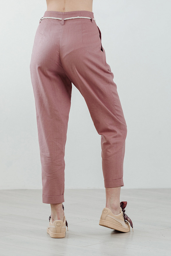 Пудрові лляні штани на талії