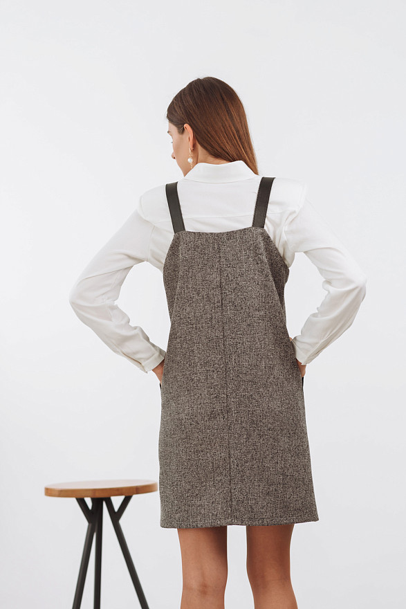 Черный сарафан на бретельках 