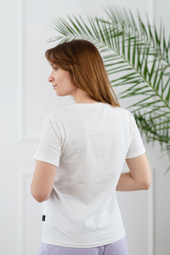 Молочна бавовняна футболка 