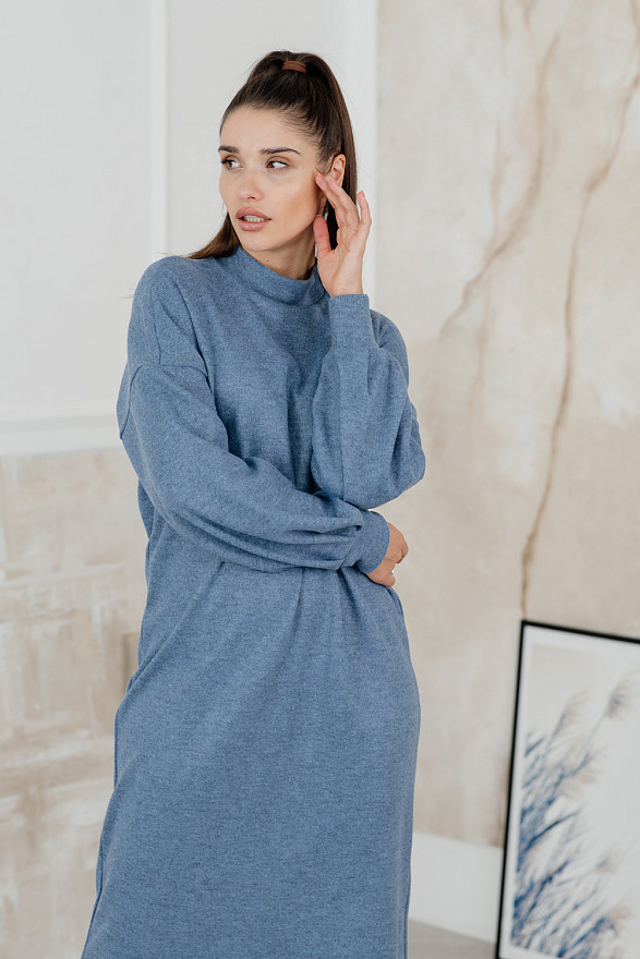 Синее ангоровое платье