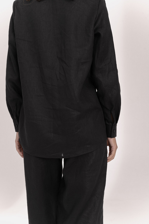 Чорна лляна блуза вільного крою