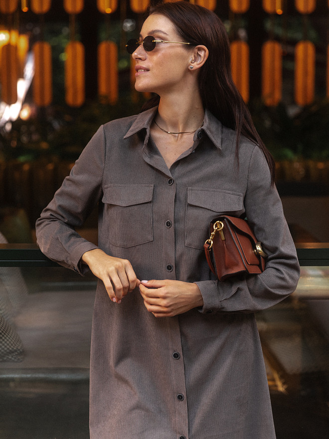 Вельветова сукня-сорочка кольору 