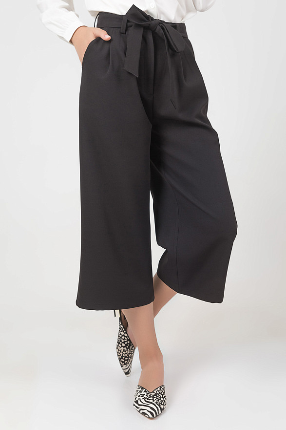 Чорні штани кюлоти