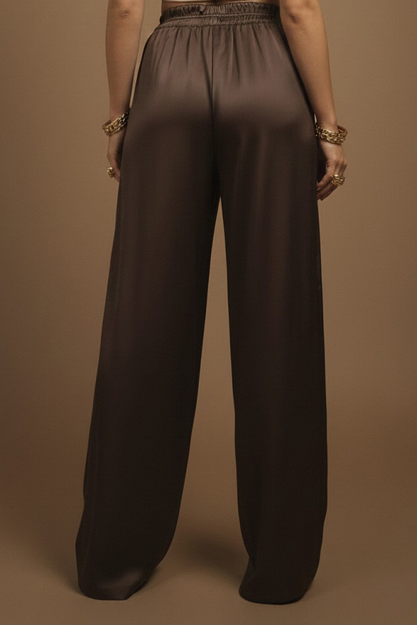 Chocolate palazzo pants with elastic waistband and pockets