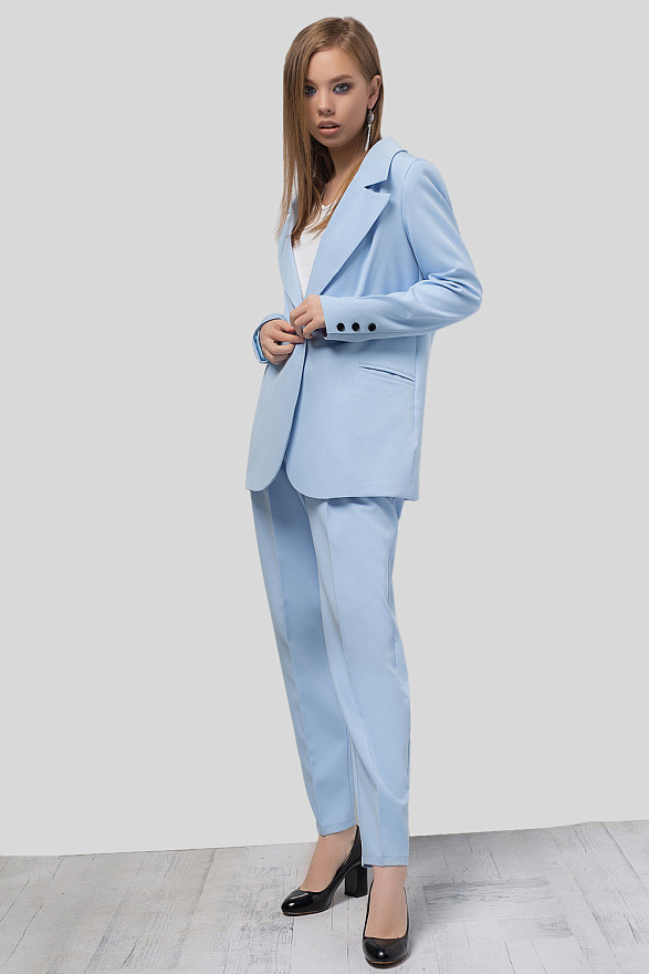 Небесно-голубой пиджак