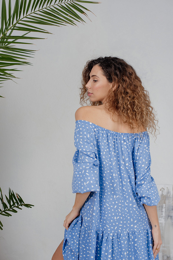 Блакитна бавовняна сукня вільного крою