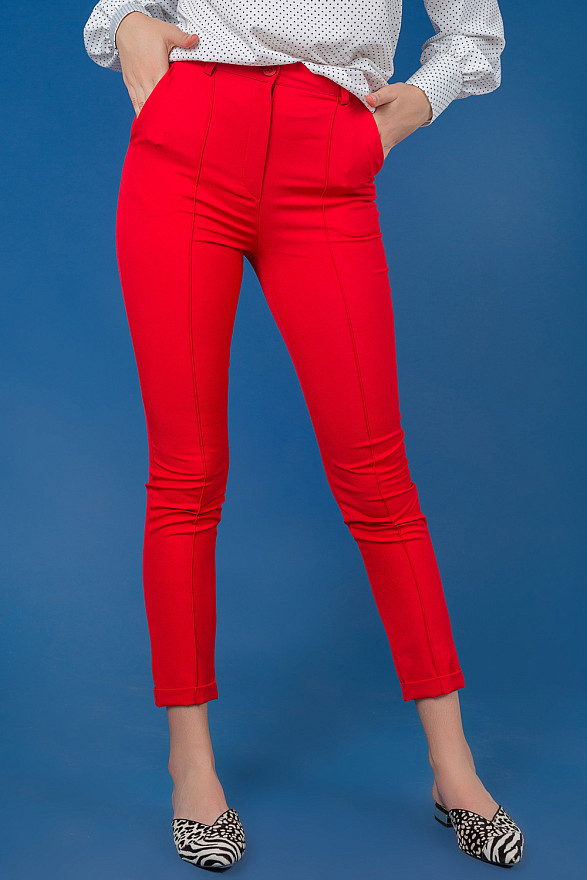 Trousers with arrows