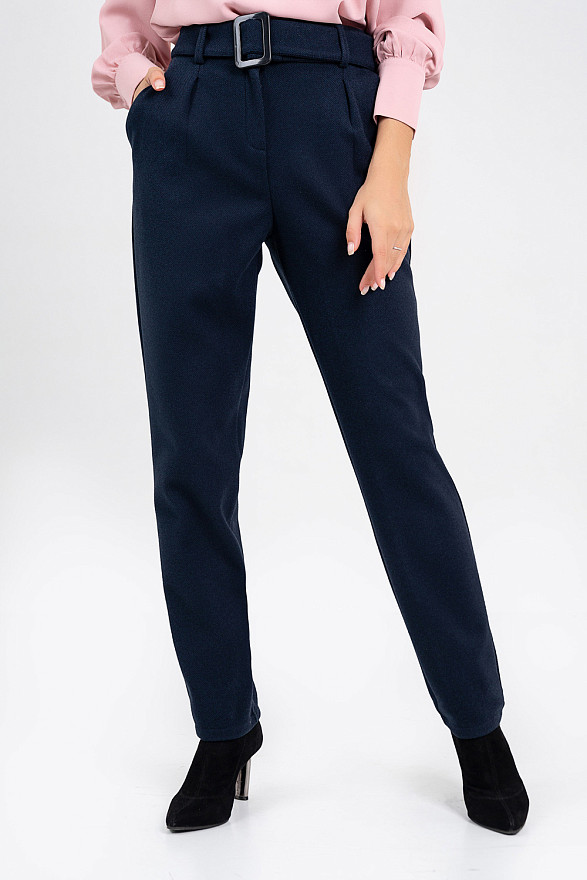 Warm trousers with belt and pockets