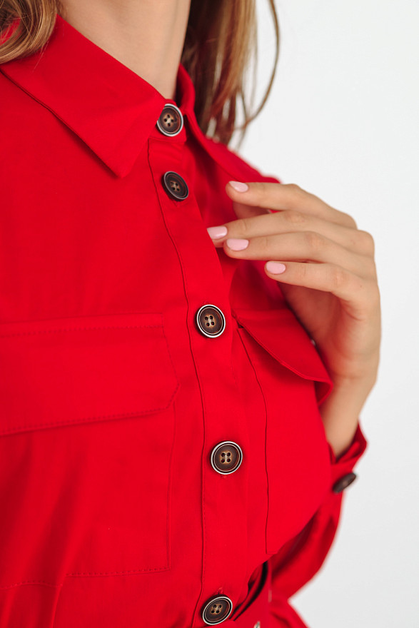 Красное платье-рубашка