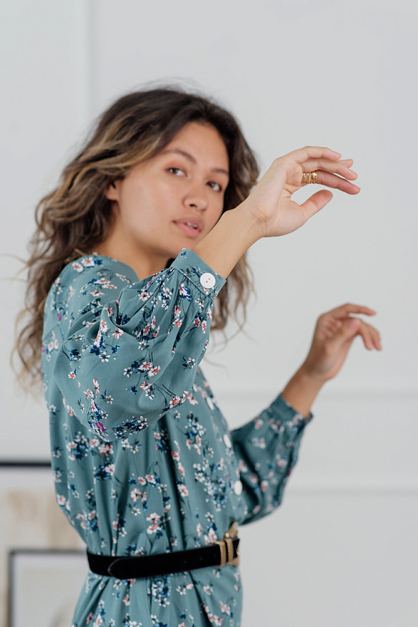 Midi floral print dress with pleated detail