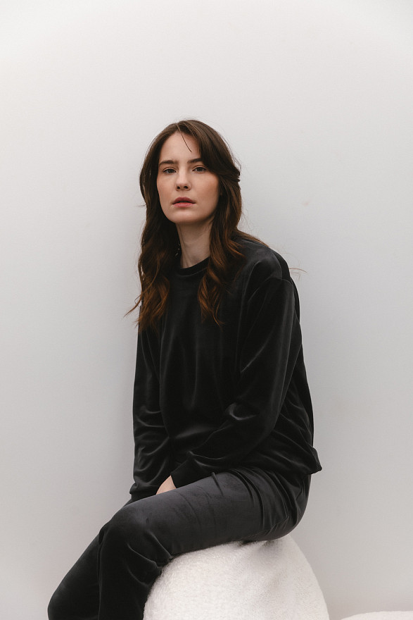 Графітовий велюровий костюм