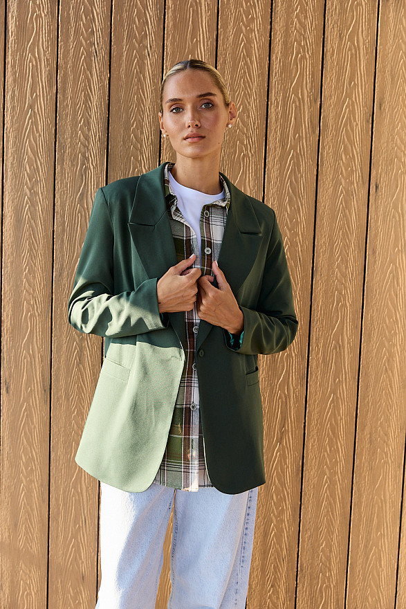 Удлиненная рубашка оверсайз зеленого цвета