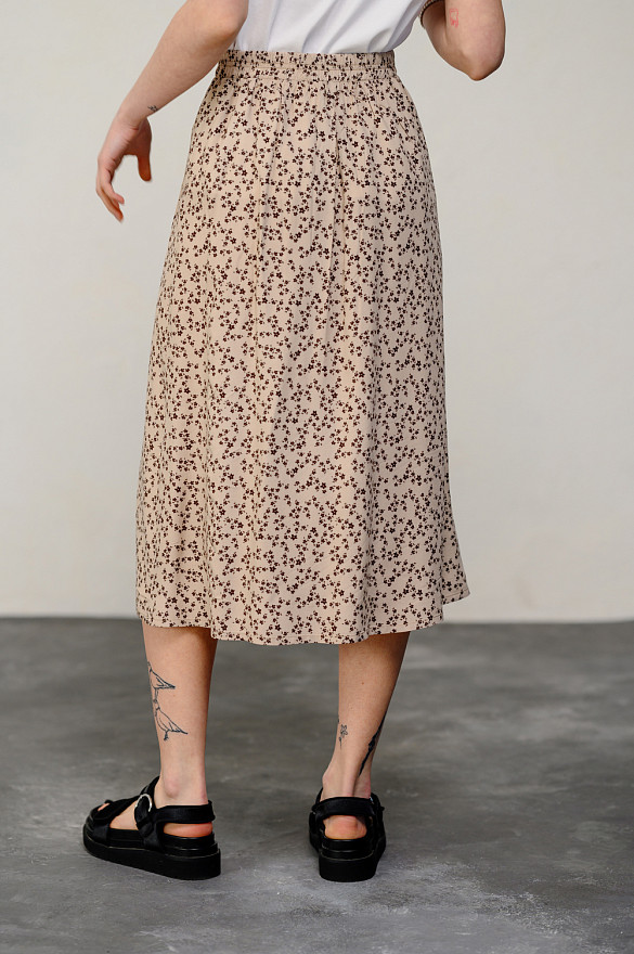 Светло-бежевая юбка с поясом на резинке