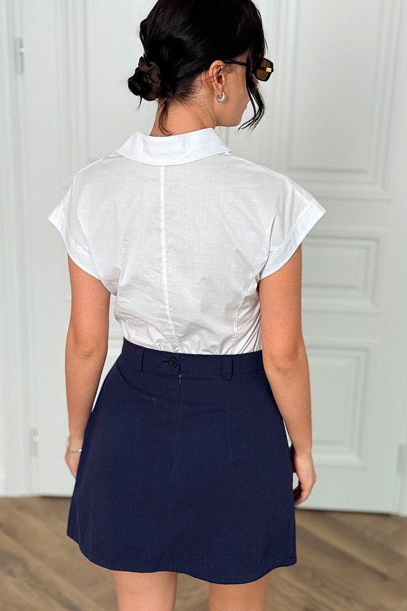 Синяя юбка-трапеция с элегантными складками спереди