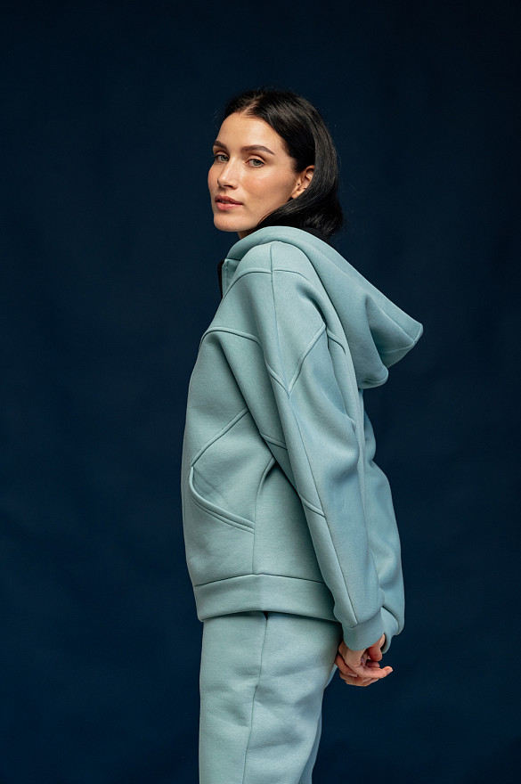 Warm sweatshirt in sage color