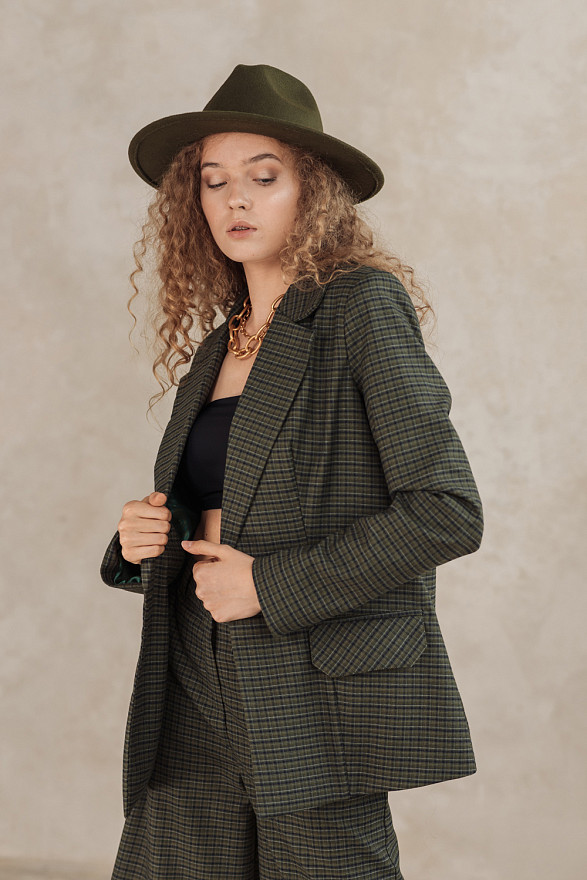 Піджак кольору ірландського моху