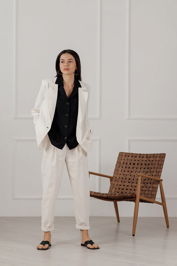 Двубортный оверсайз пиджак из льна