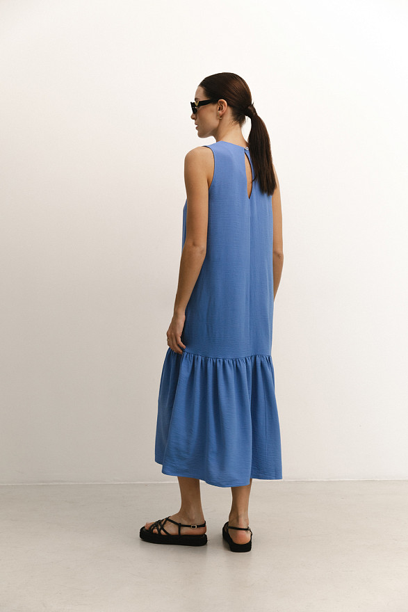 Вільна сукня без рукавів волошкового кольору