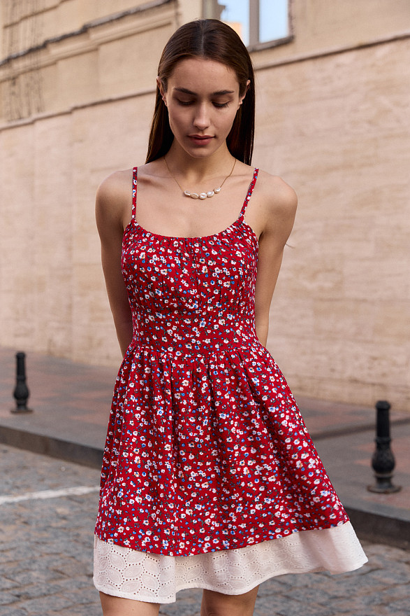 Червоний сарафан з додатковою підкладкою з прошви