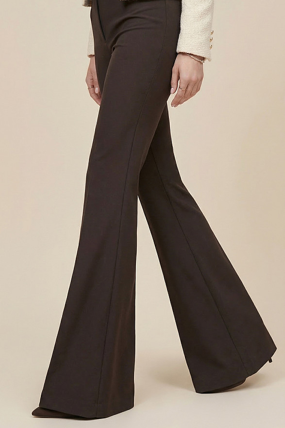Chocolate low-waist flared knee-length trousers