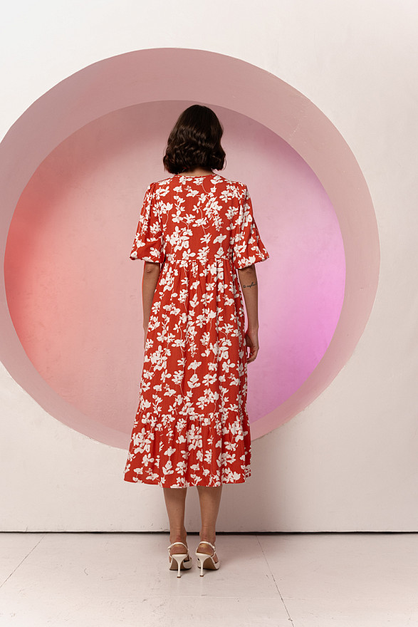 Лососева міді сукня з круглим вирізом горловини