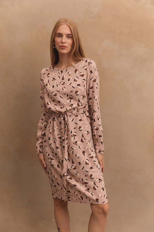 Beige straight dress with belt