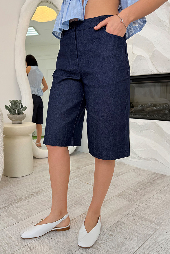 Сині подовжені шорти