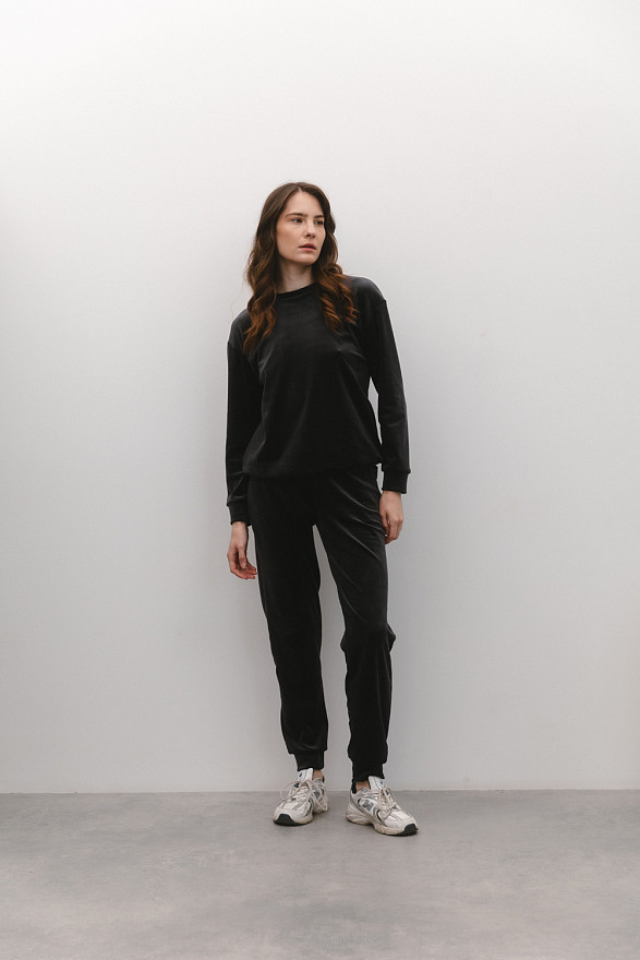 Графітовий велюровий костюм