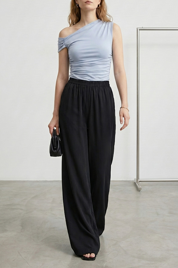 Вільні жіночі штани на резинці з кишенями