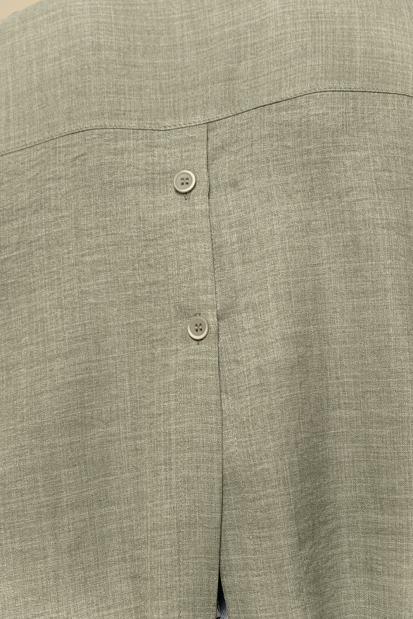 Oversized Backless Shirt in Khaki