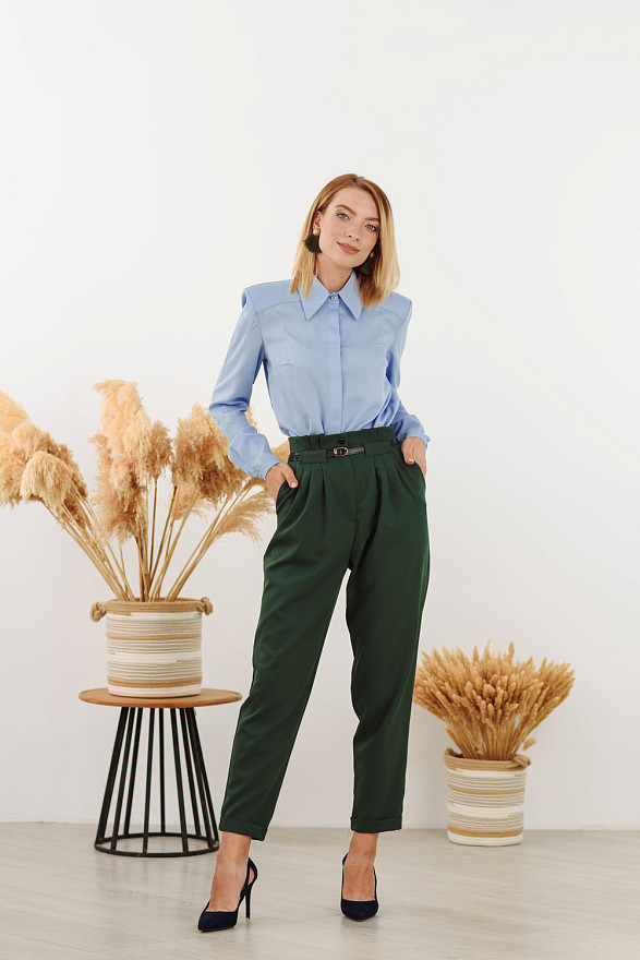 High-waisted fashion trousers