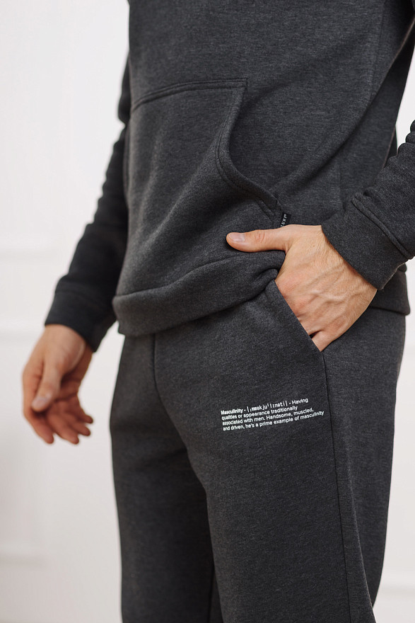 Серые спортивные брюки на флисе