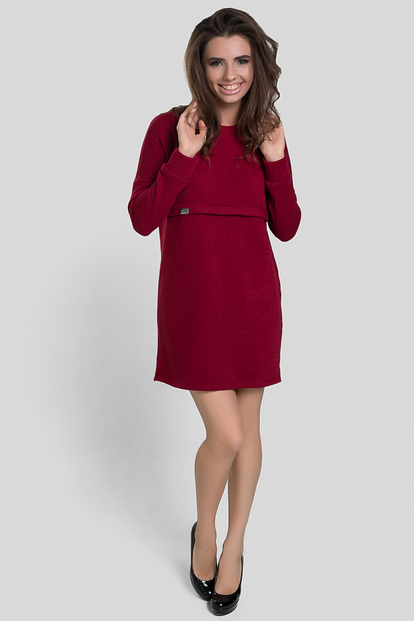 Bordeaux-coloured knitted dress