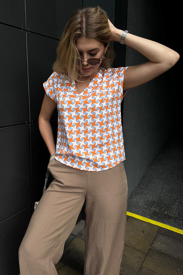 Wide trousers with elastic waistband in beige