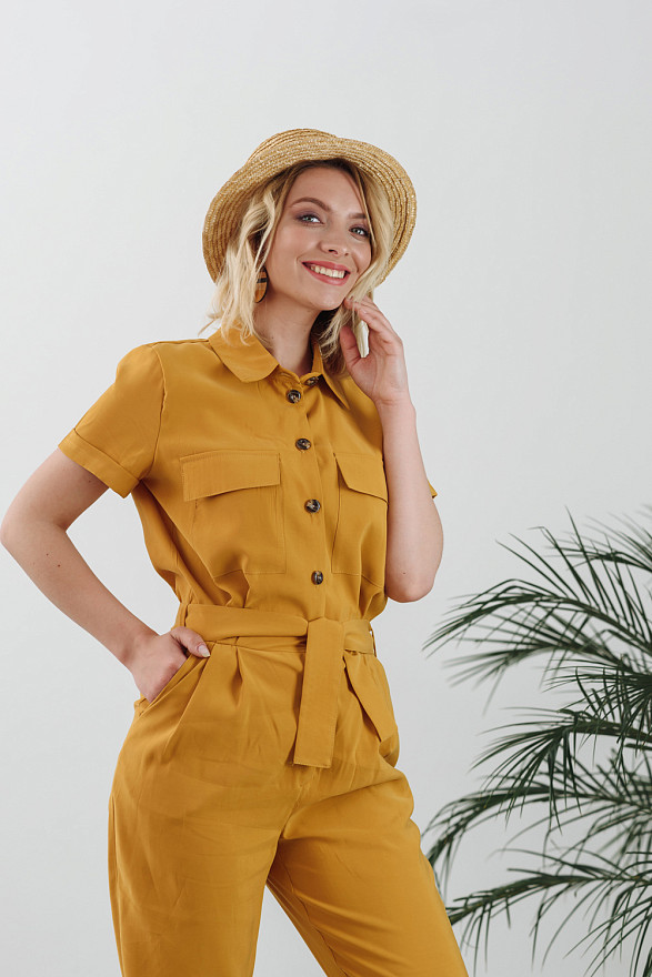 Комбінезон в стилі сафарі