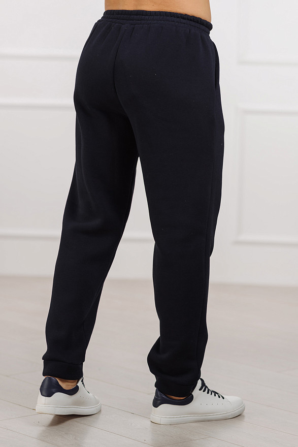 Теплые спортивные брюки с карманами