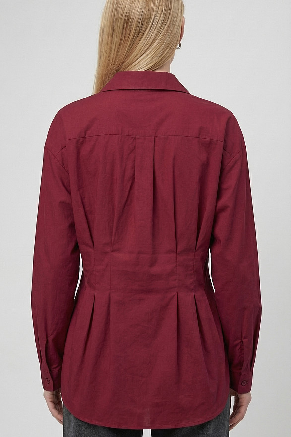 Burgundy semi-fitted blouse with long sleeves