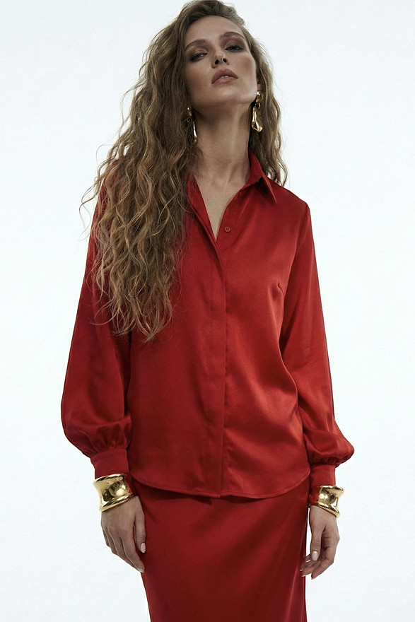 Red loose blouse with puff sleeves