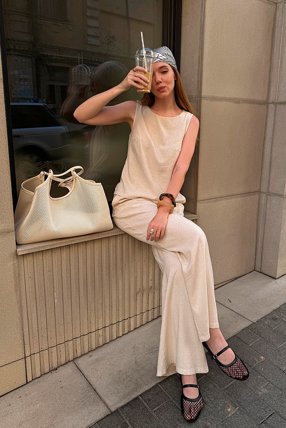 Льняний топ із розрізами